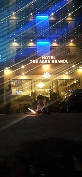 Hotel Agra Grande By Goyal Hoteliers Extérieur photo