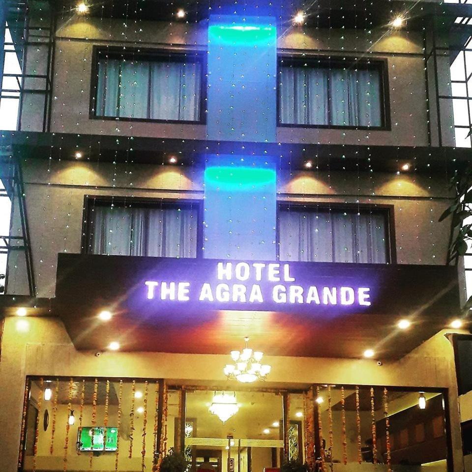 Hotel Agra Grande By Goyal Hoteliers Extérieur photo
