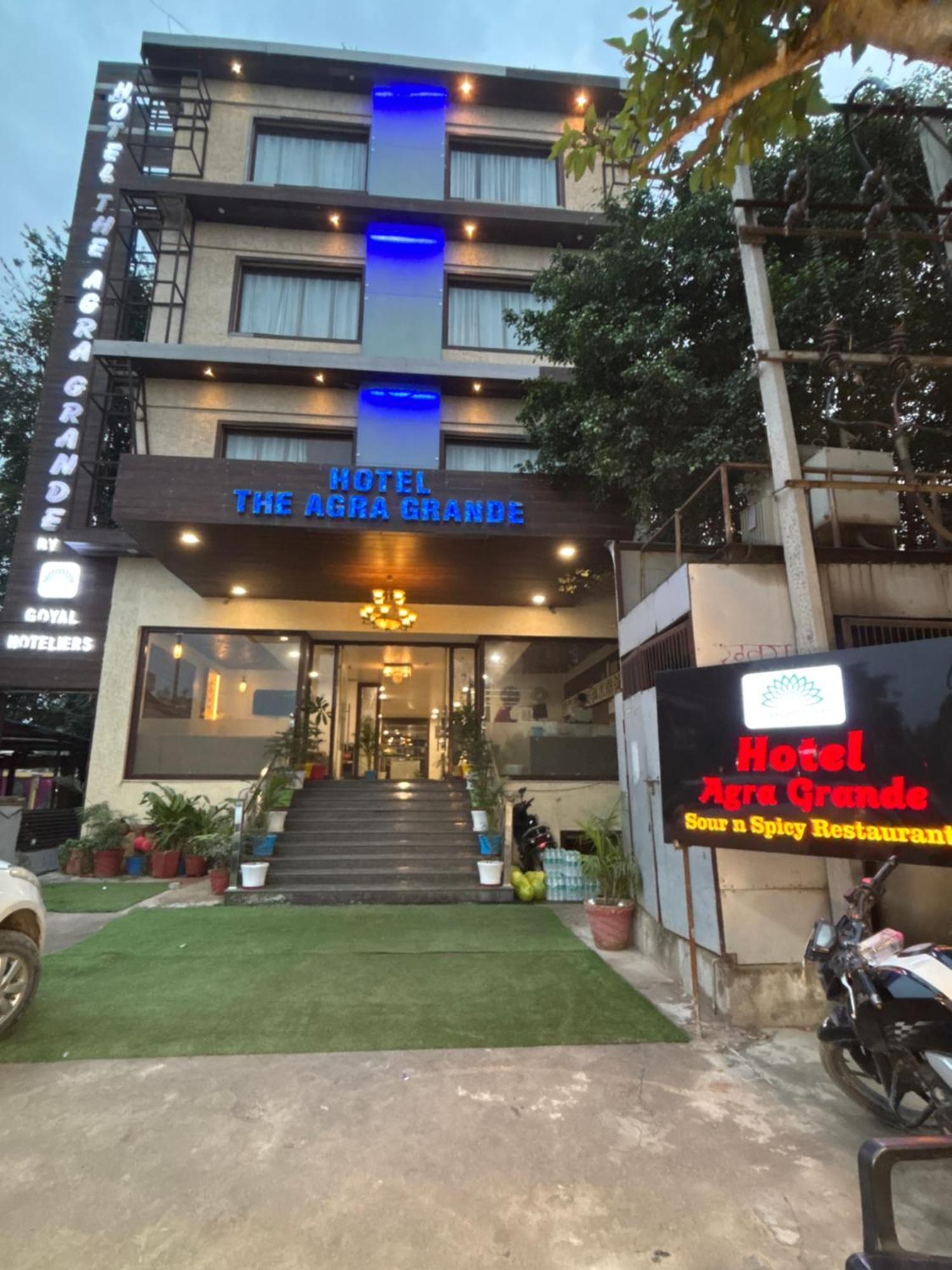 Hotel Agra Grande By Goyal Hoteliers Extérieur photo
